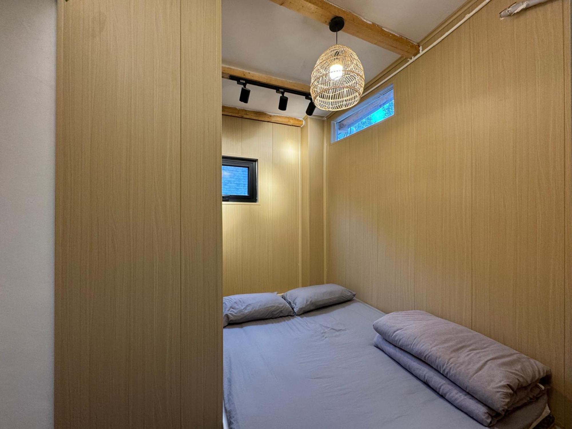 Beijing Hills & Hutong City Retreat Near Forbidden City & Line 4 Multi-Room Options מראה חיצוני תמונה